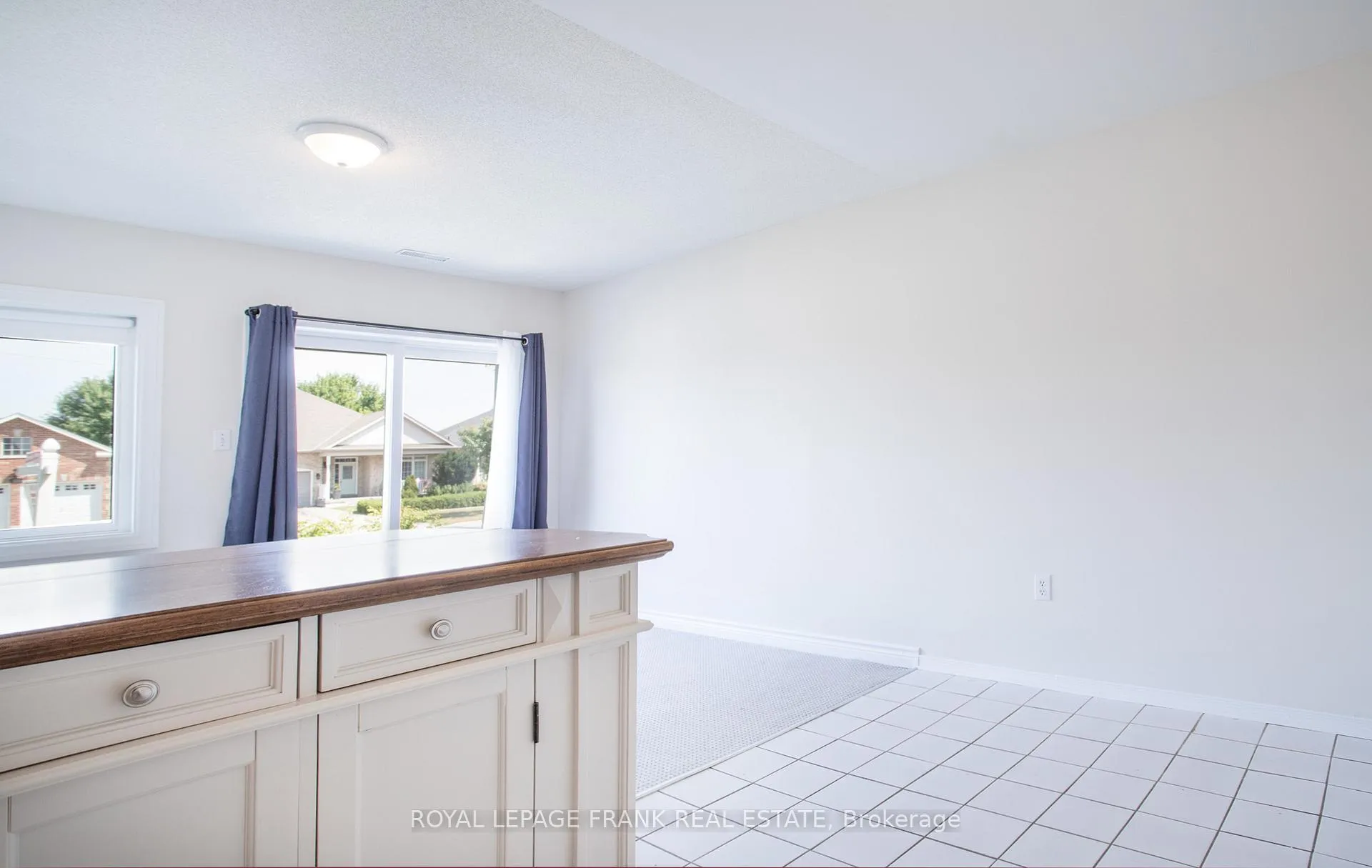 Photo 8 of Unit 9, 1 Testa Road, Uxbridge — HOMEH