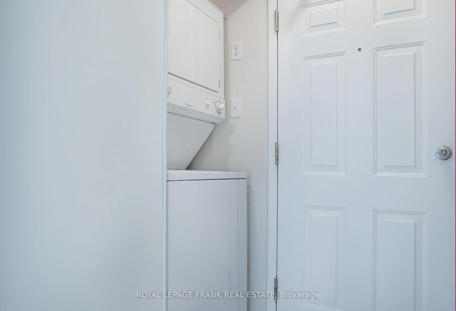 Photo 16 of Unit 9, 1 Testa Road, Uxbridge — HOMEH