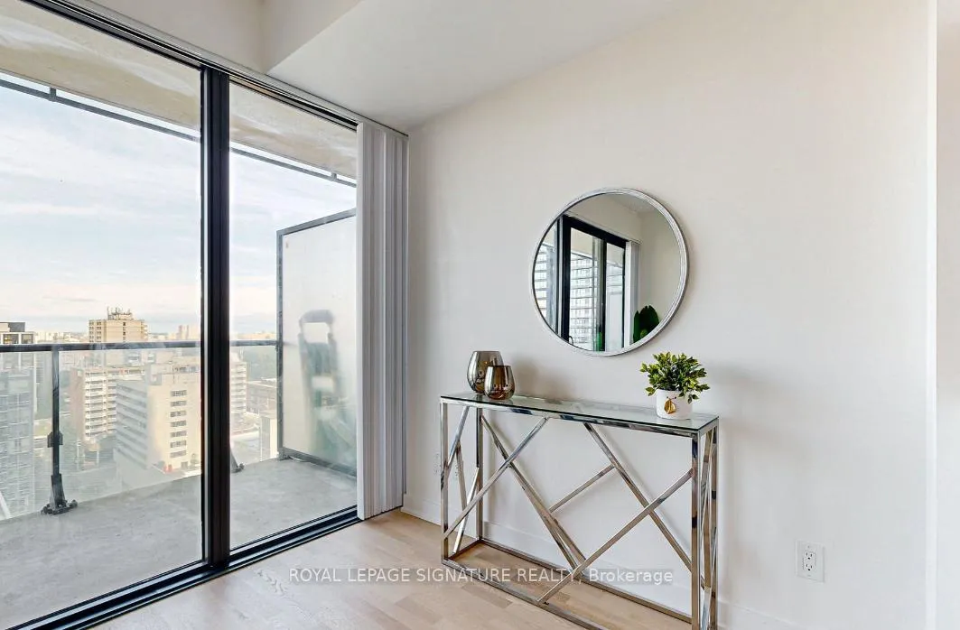 Photo 11 of Unit 1307, 185 Roehampton Avenue, Toronto, Mount Pleasant West — HOMEH
