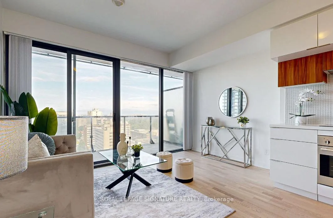 Photo 12 of Unit 1307, 185 Roehampton Avenue, Toronto, Mount Pleasant West — HOMEH