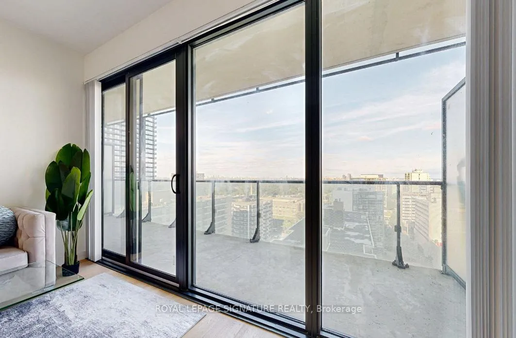 Photo 14 of Unit 1307, 185 Roehampton Avenue, Toronto, Mount Pleasant West — HOMEH