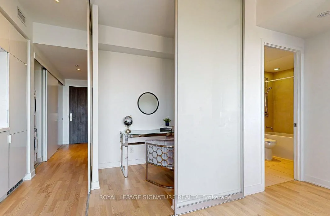 Photo 17 of Unit 1307, 185 Roehampton Avenue, Toronto, Mount Pleasant West — HOMEH