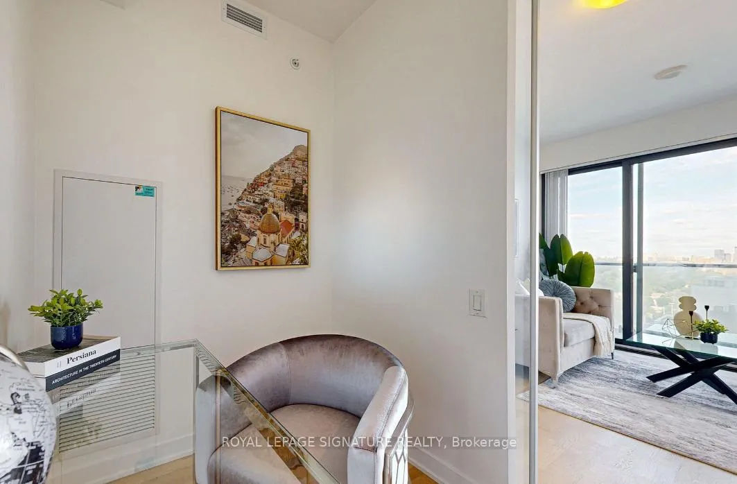 Photo 20 of Unit 1307, 185 Roehampton Avenue, Toronto, Mount Pleasant West — HOMEH