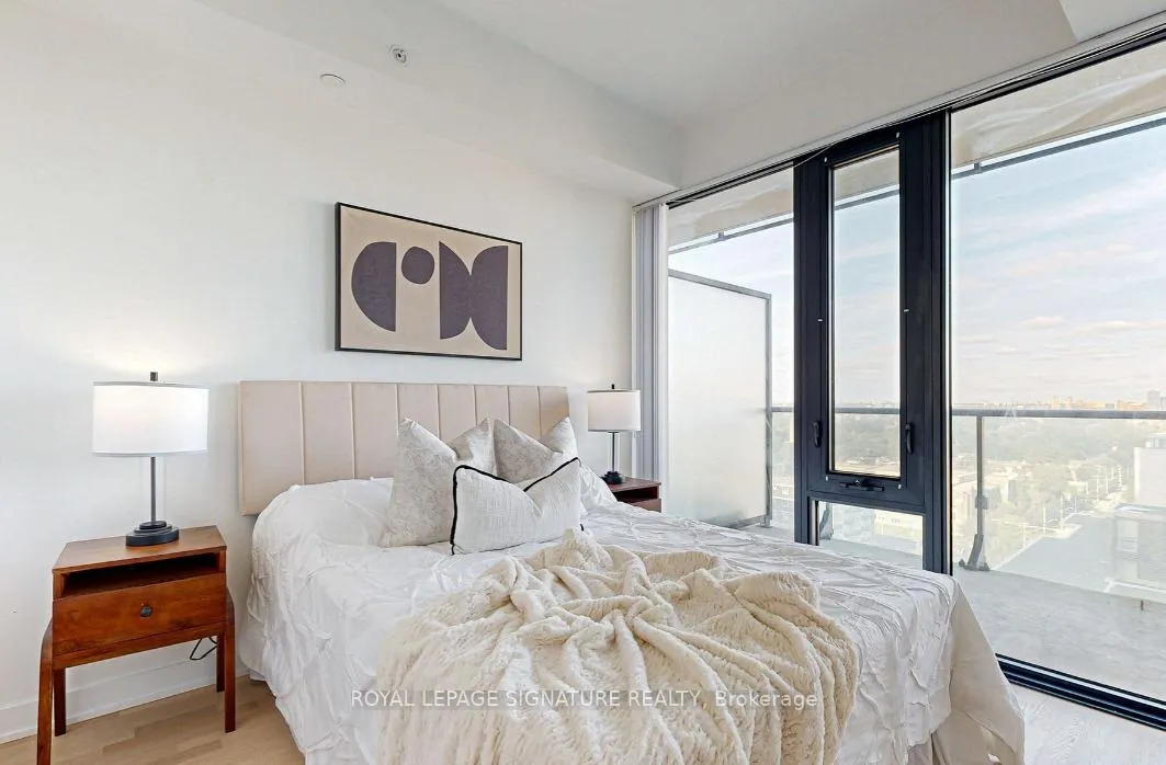 Photo 21 of Unit 1307, 185 Roehampton Avenue, Toronto, Mount Pleasant West — HOMEH