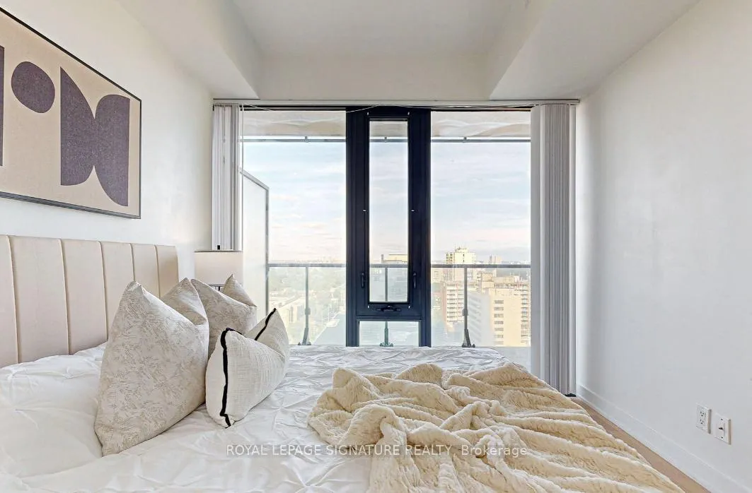 Photo 23 of Unit 1307, 185 Roehampton Avenue, Toronto, Mount Pleasant West — HOMEH