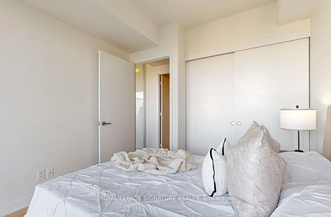 Photo 24 of Unit 1307, 185 Roehampton Avenue, Toronto, Mount Pleasant West — HOMEH