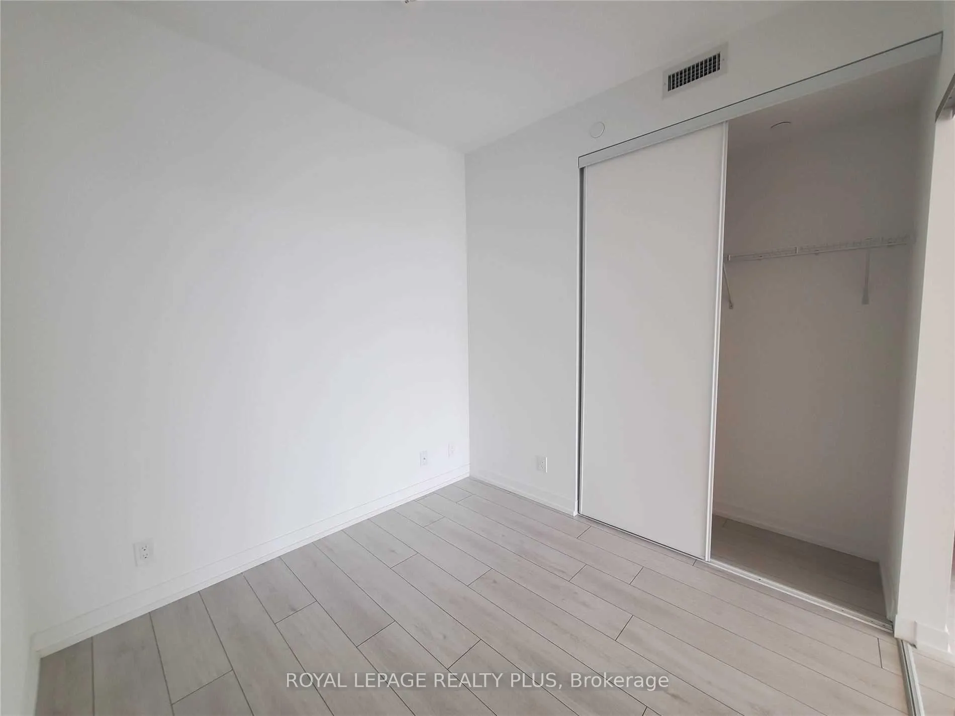 Photo 4 of Unit 1805, 5 Buttermill Avenue, Vaughan, Vaughan Corporate Centre — HOMEH