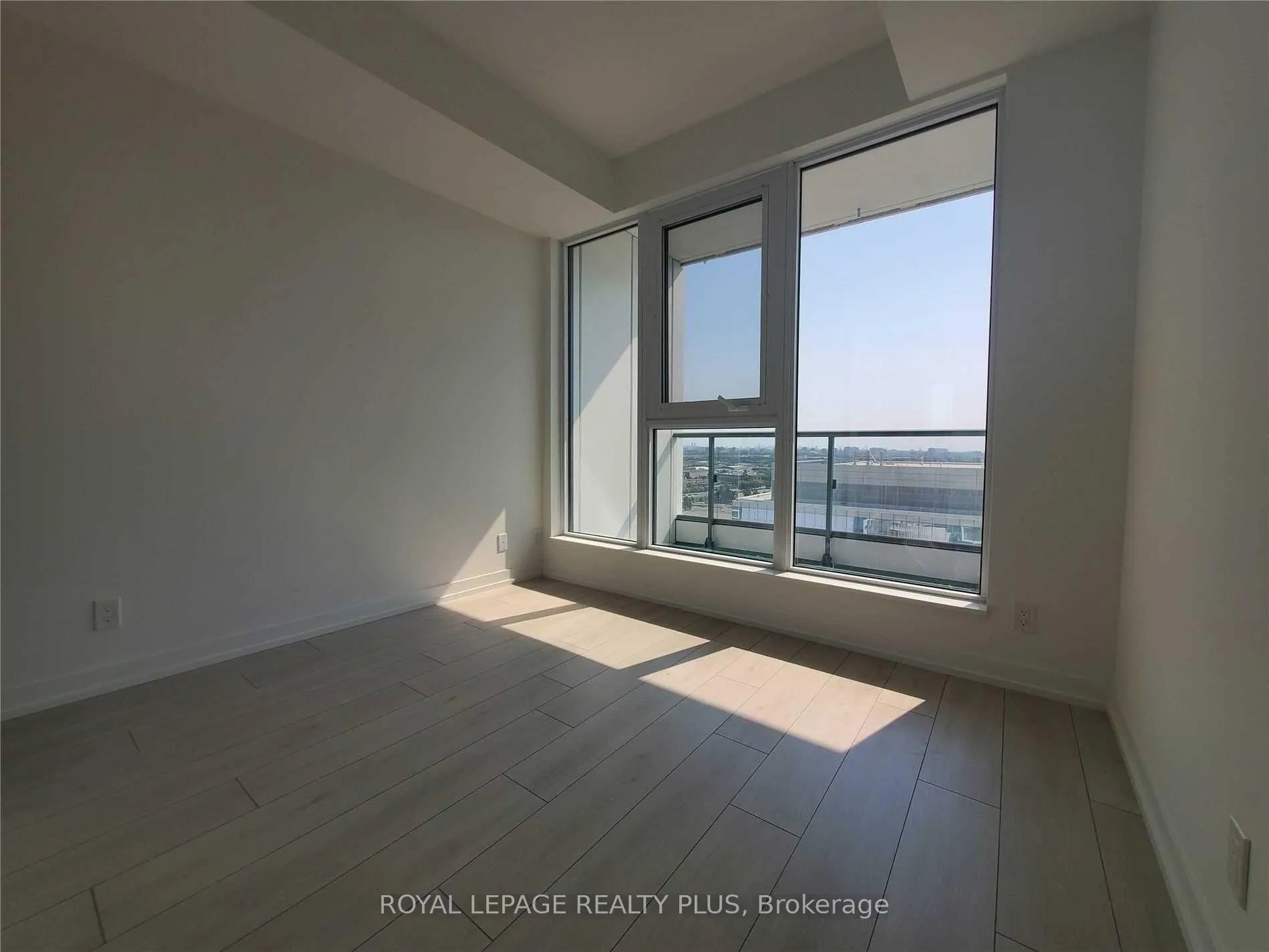 Photo 7 of Unit 1805, 5 Buttermill Avenue, Vaughan, Vaughan Corporate Centre — HOMEH