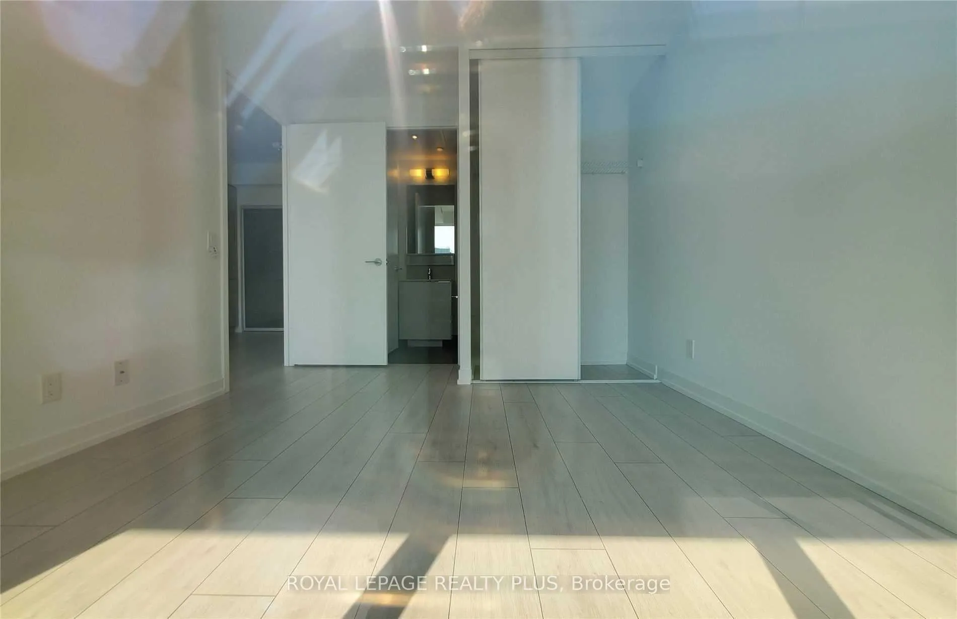 Photo 8 of Unit 1805, 5 Buttermill Avenue, Vaughan, Vaughan Corporate Centre — HOMEH
