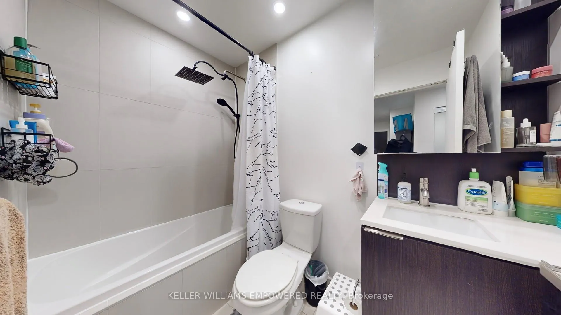 Photo 13 of Unit 705, 170 Sumach Street, Toronto, Regent Park — HOMEH