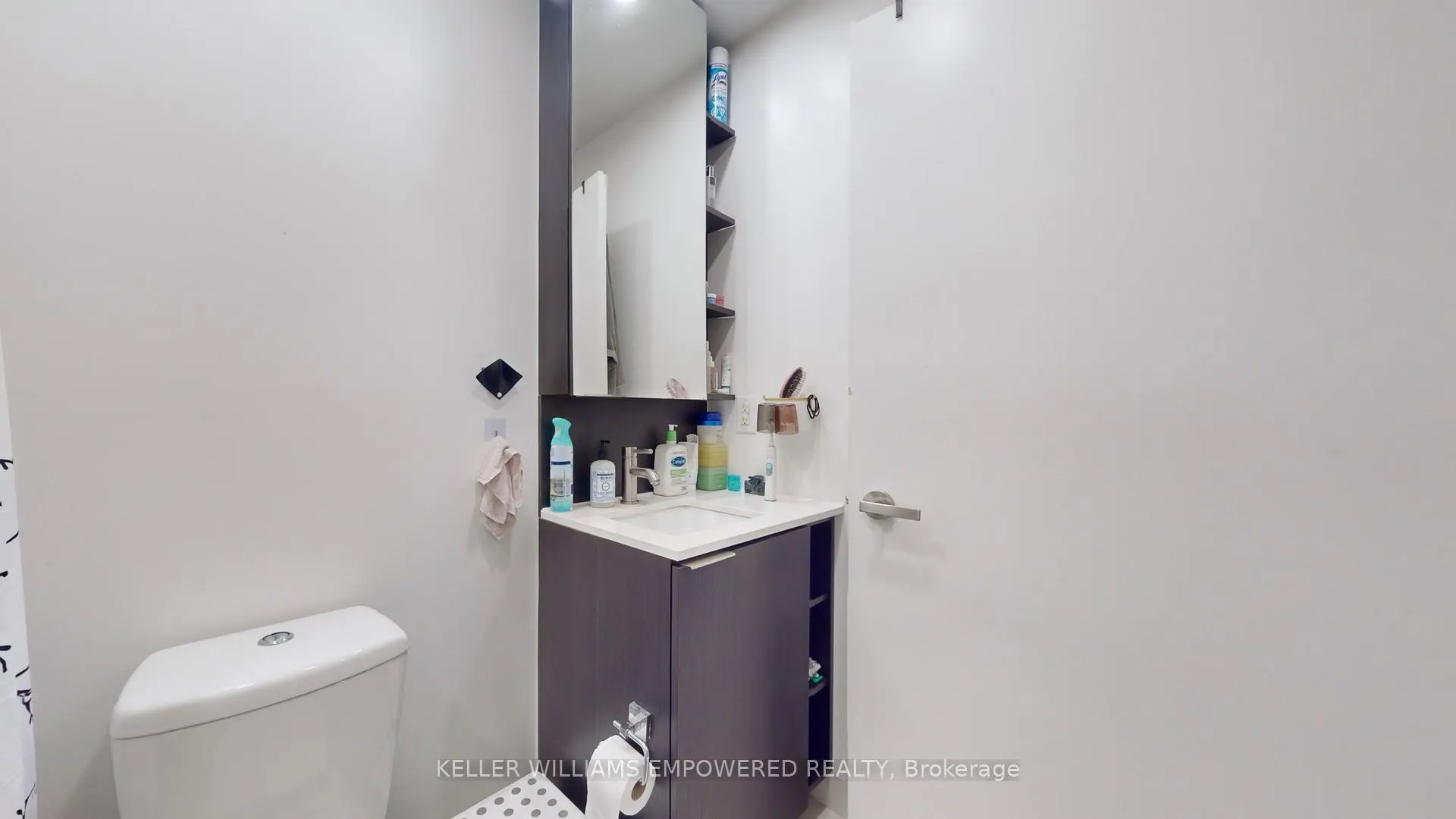 Photo 14 of Unit 705, 170 Sumach Street, Toronto, Regent Park — HOMEH