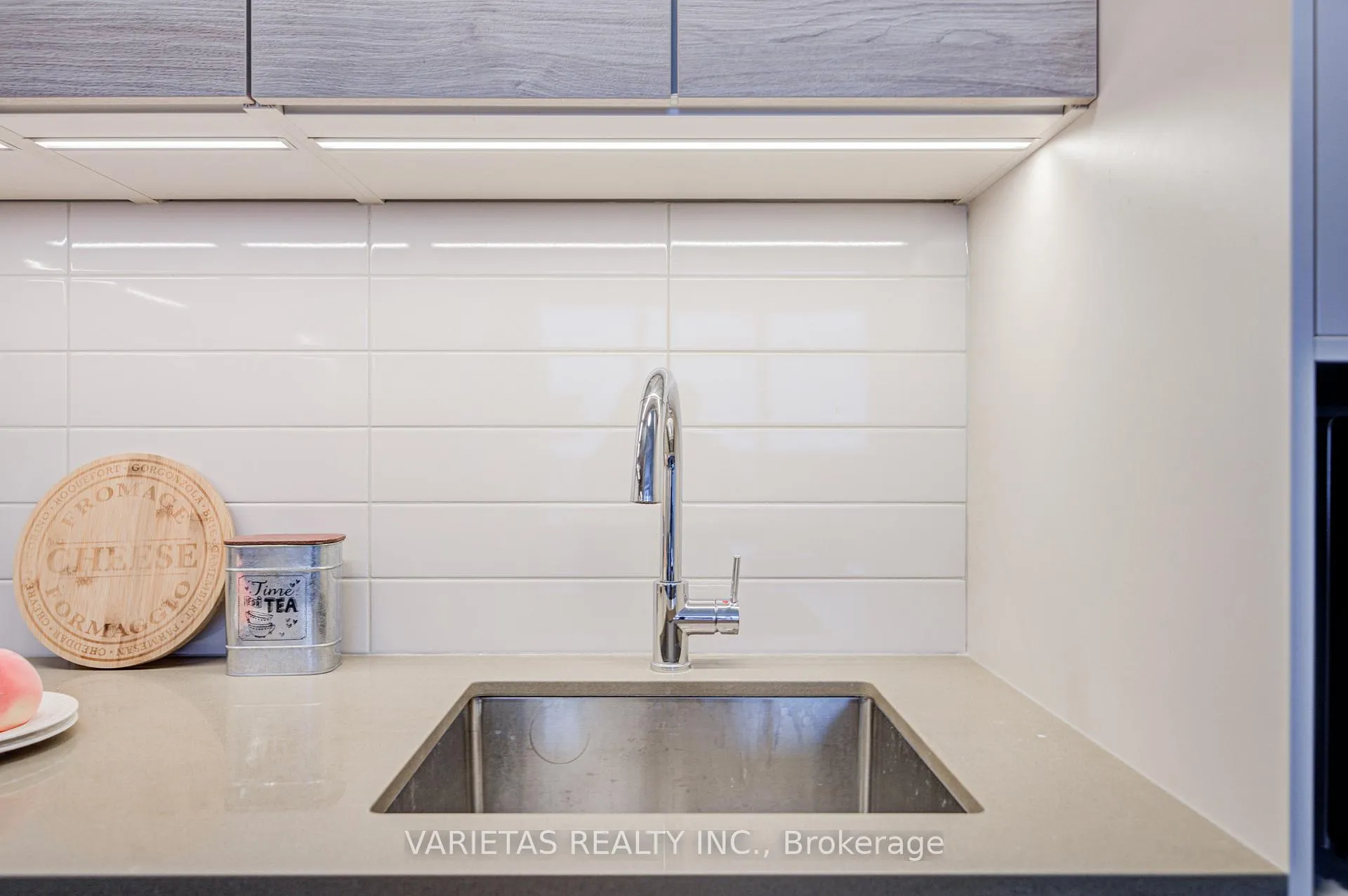 Photo 10 of Unit 3701, 12 Gandhi Lane, Markham, Commerce Valley — HOMEH