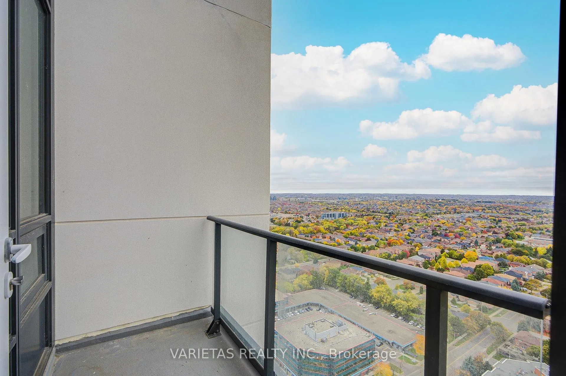 Photo 34 of Unit 3701, 12 Gandhi Lane, Markham, Commerce Valley — HOMEH