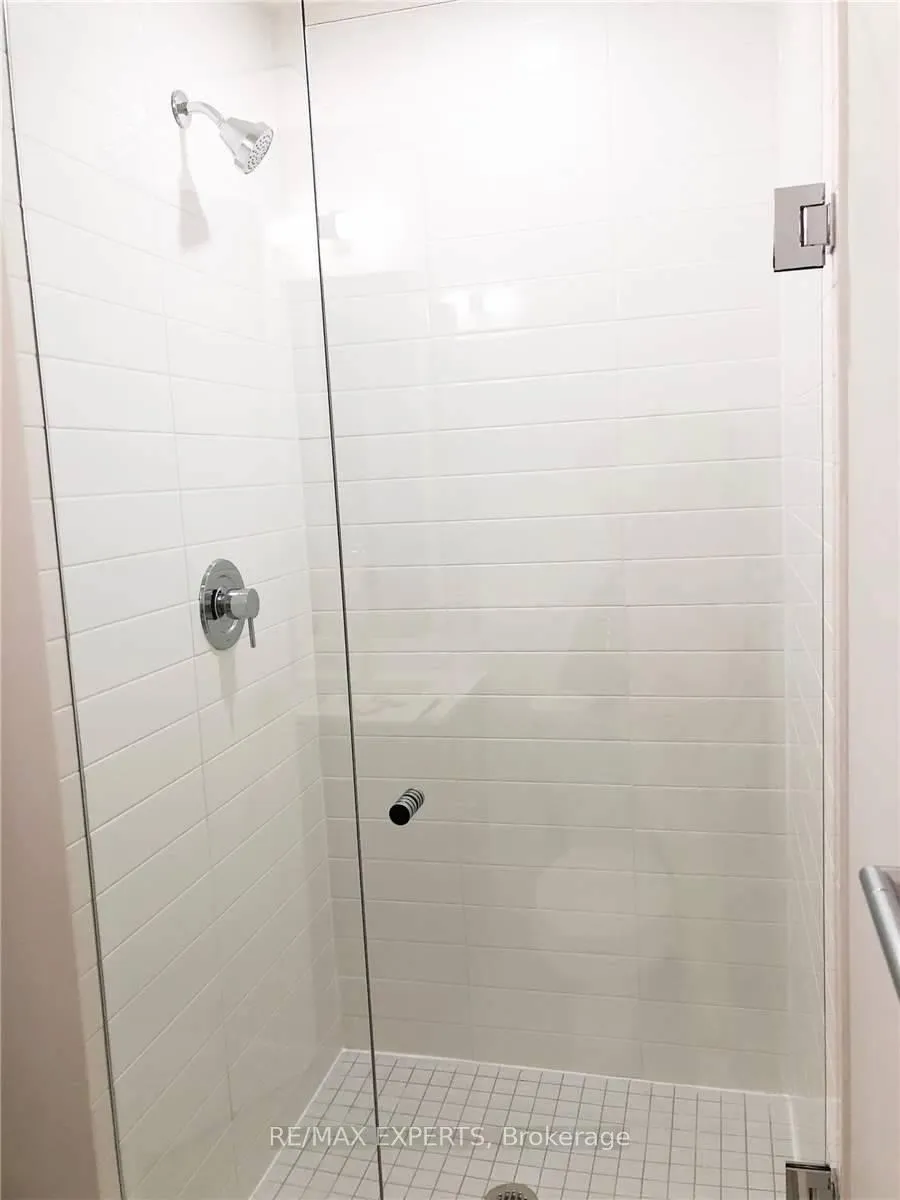 Photo 13 of Unit 914, 576 Front Street W, Toronto, Waterfront Communities — HOMEH