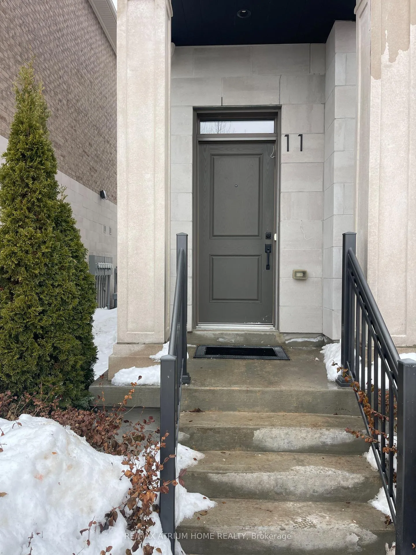 Photo 3 of 11 Sir Frederick Banting Way, Markham, Unionville — HOMEH