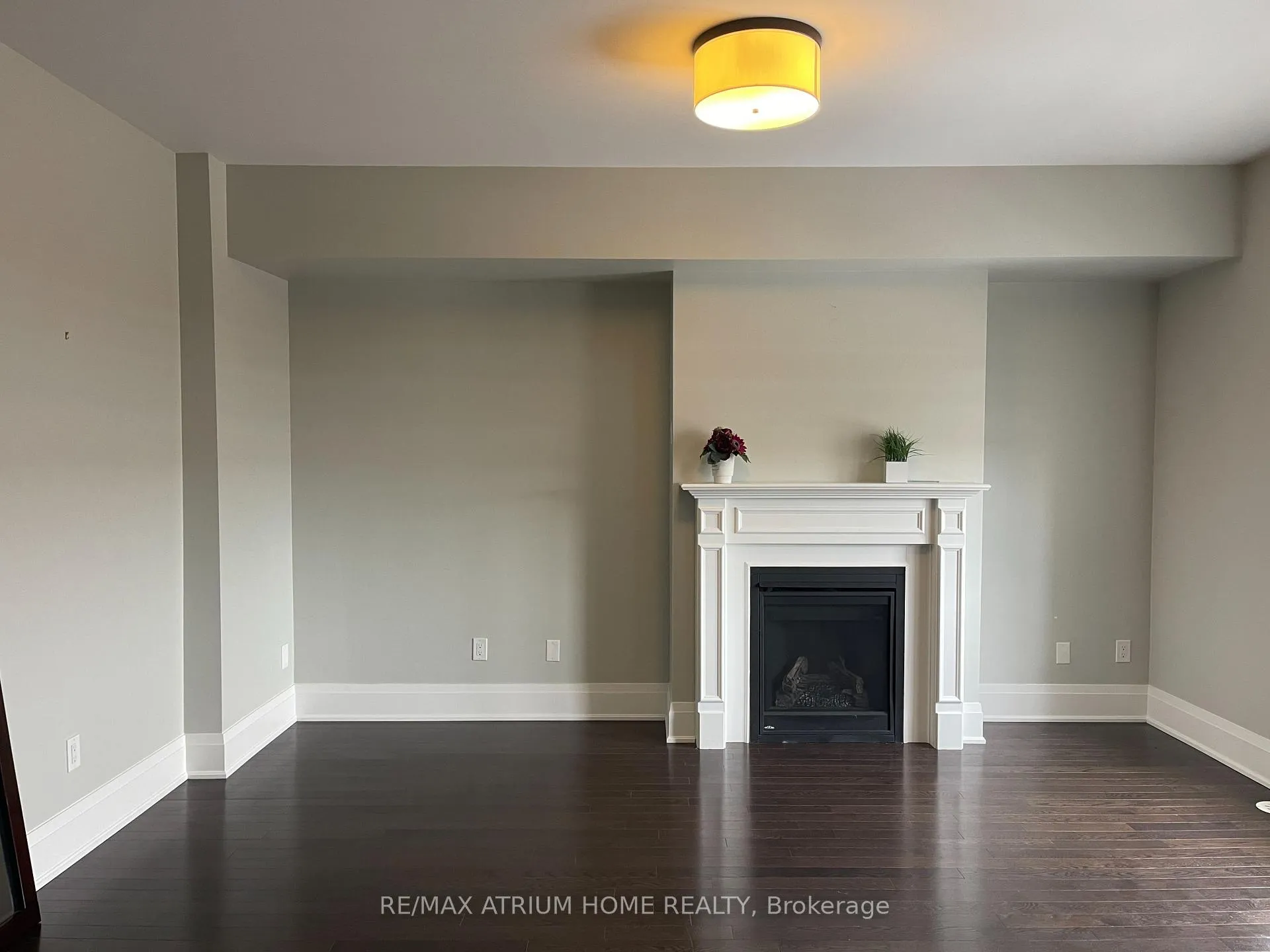 Photo 6 of 11 Sir Frederick Banting Way, Markham, Unionville — HOMEH