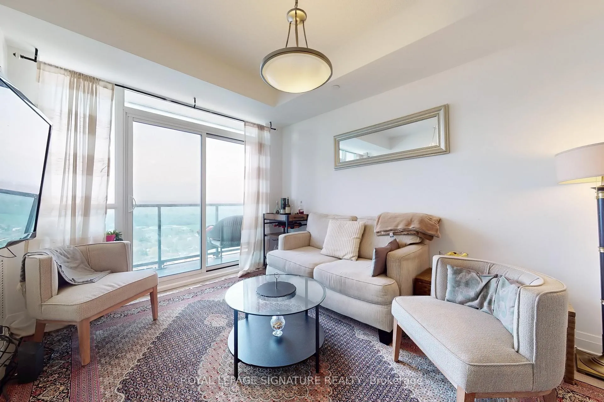 Photo 13 of Unit 2115, 7165 Yonge Street, Markham, Grandview — HOMEH