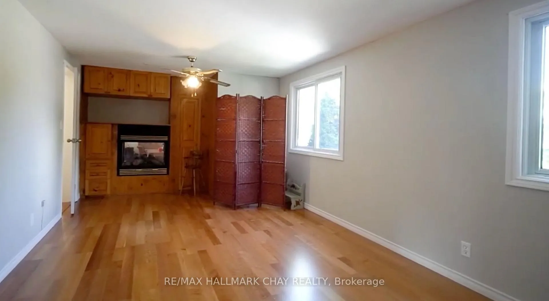 Photo 8 of Unit A, 11A Park Crescent, New Tecumseth, Tottenham — HOMEH