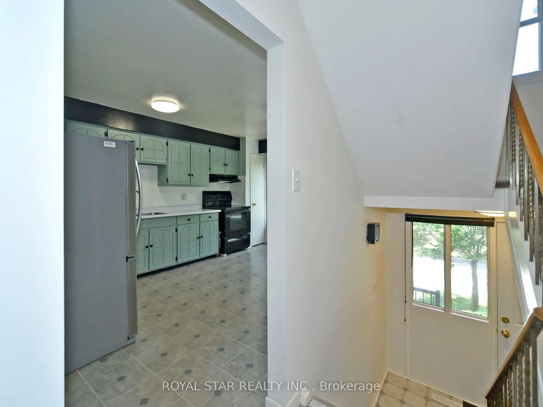 Photo 6 of 316 Simonston Boulevard, Markham, German Mills — HOMEH