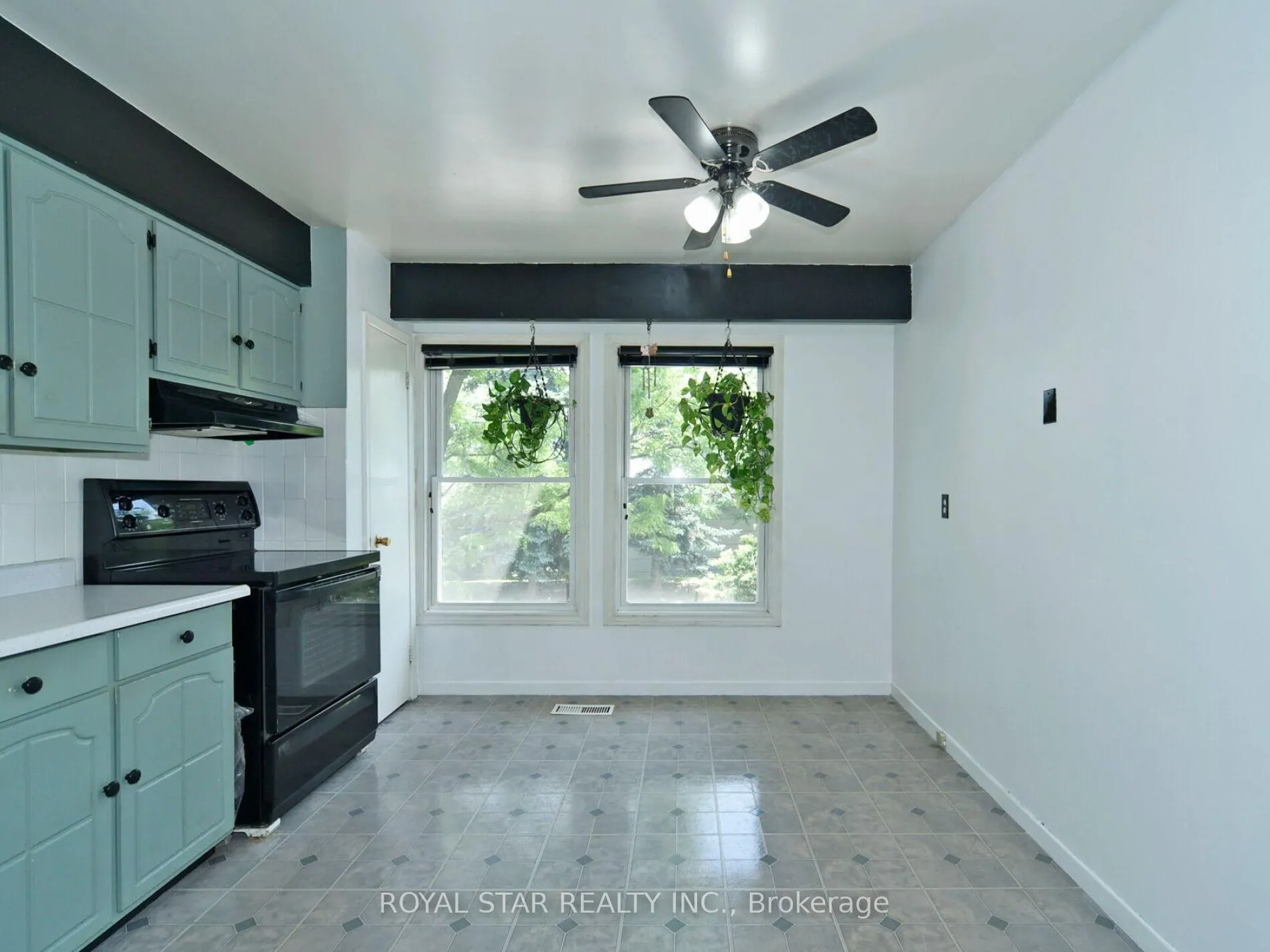 Photo 9 of 316 Simonston Boulevard, Markham, German Mills — HOMEH