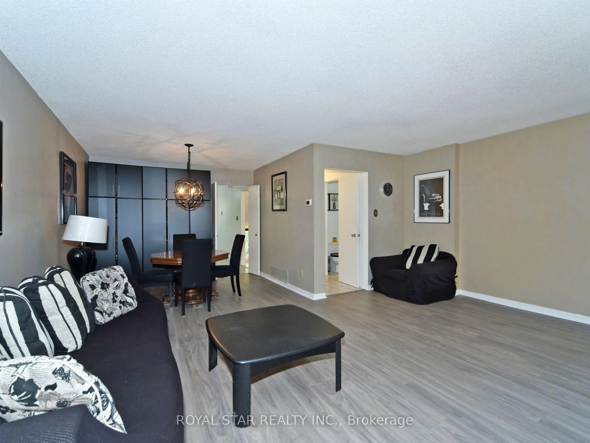 Photo 15 of 316 Simonston Boulevard, Markham, German Mills — HOMEH