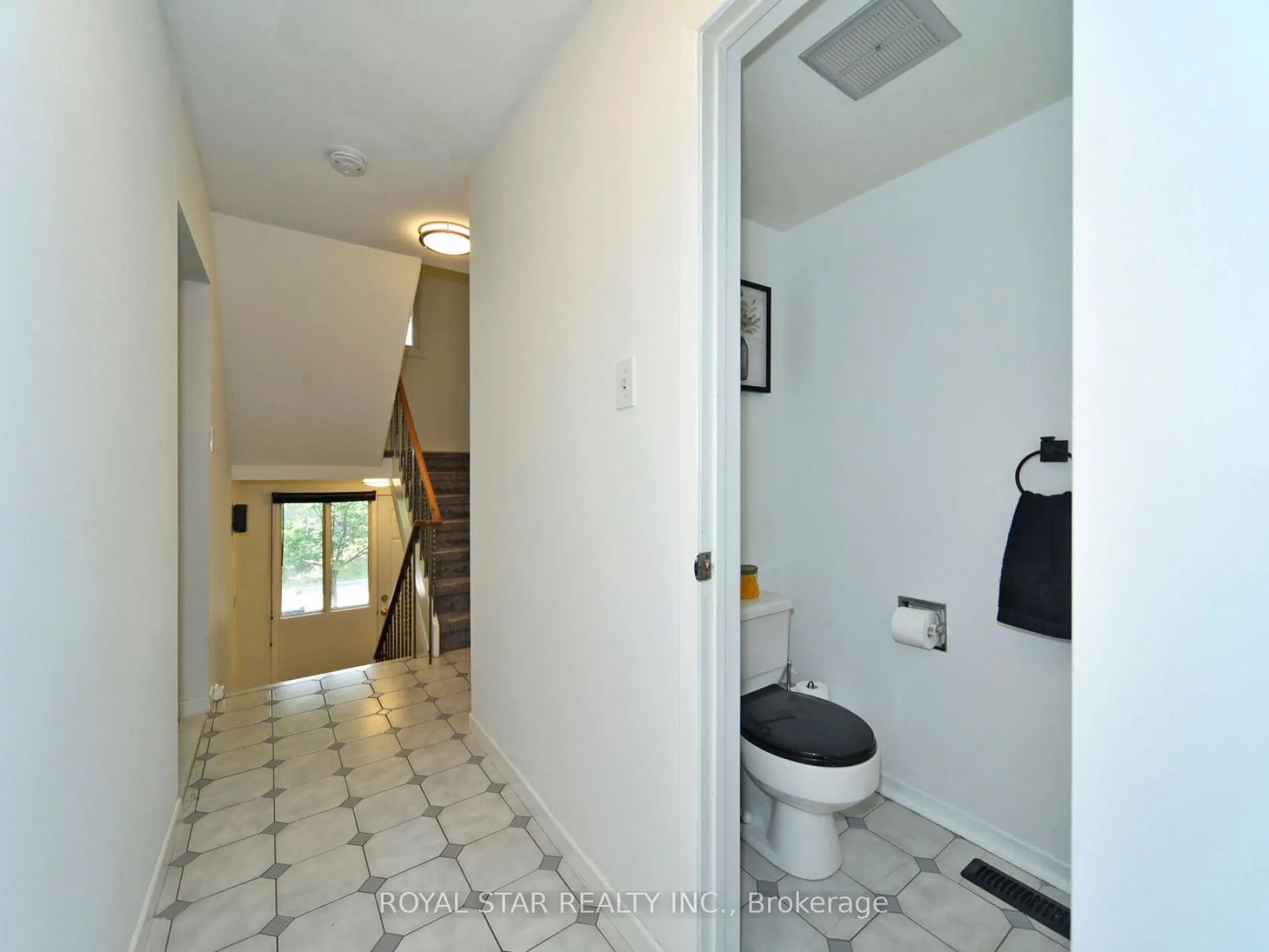 Photo 18 of 316 Simonston Boulevard, Markham, German Mills — HOMEH