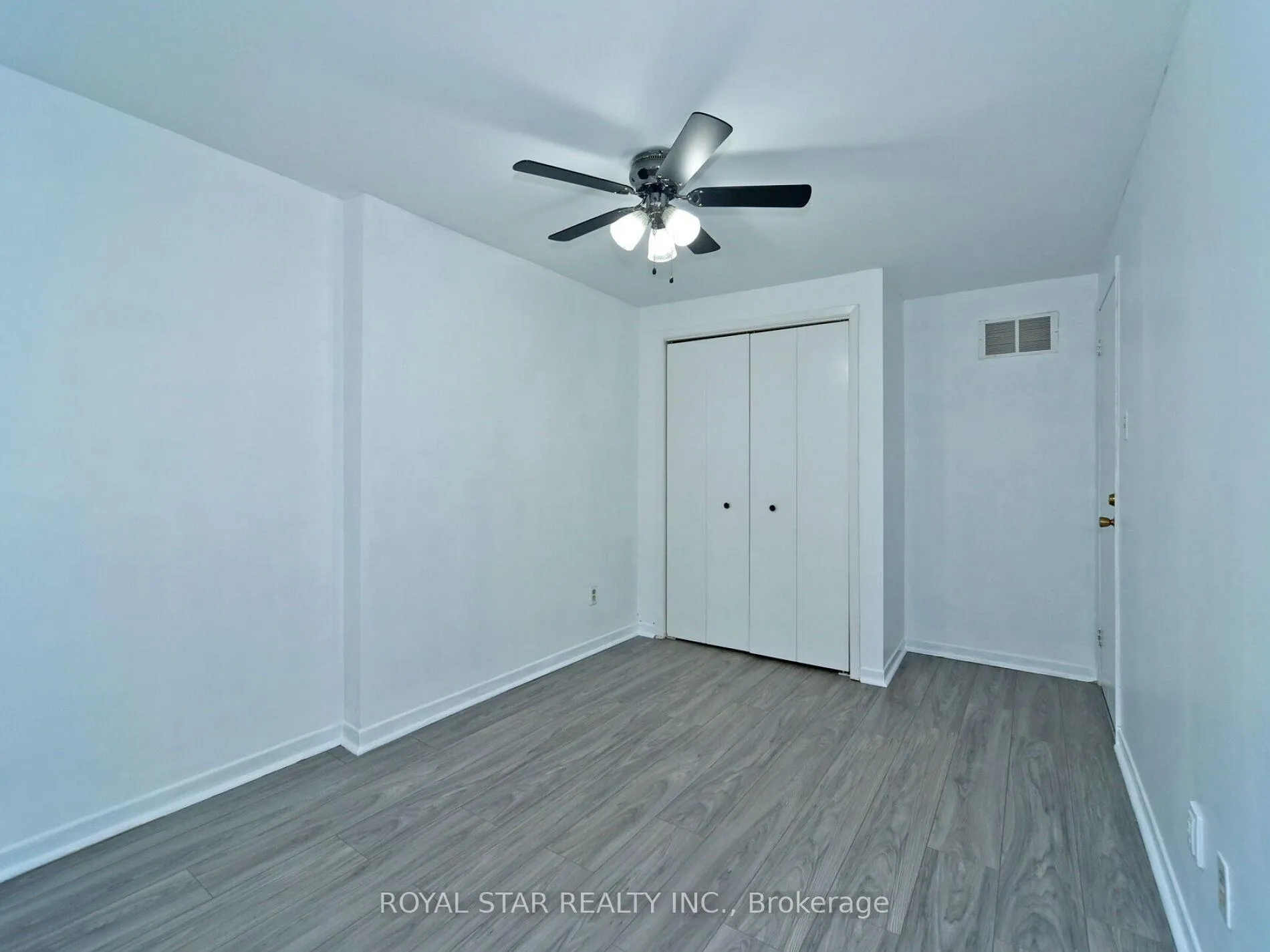 Photo 30 of 316 Simonston Boulevard, Markham, German Mills — HOMEH