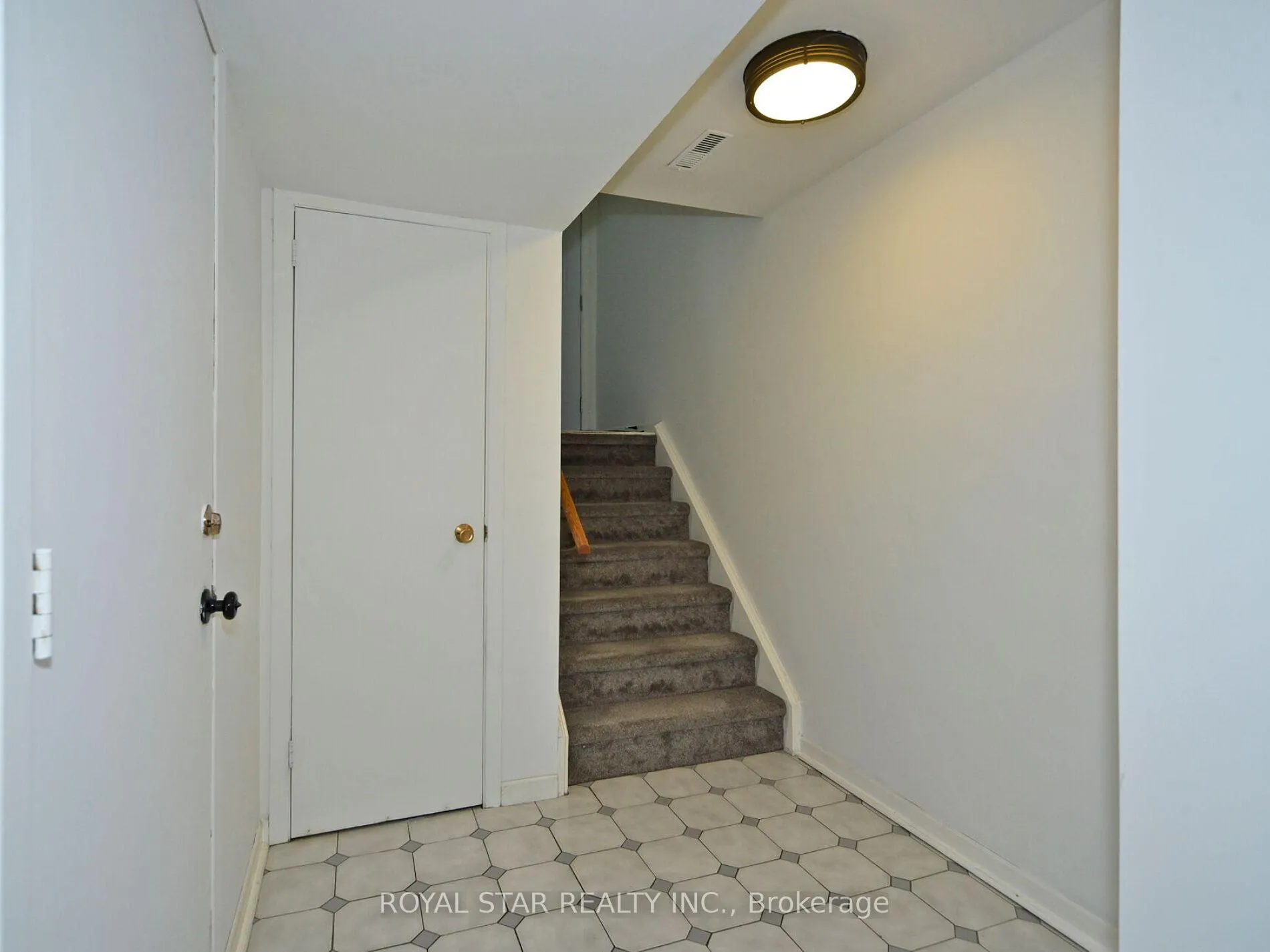 Photo 37 of 316 Simonston Boulevard, Markham, German Mills — HOMEH