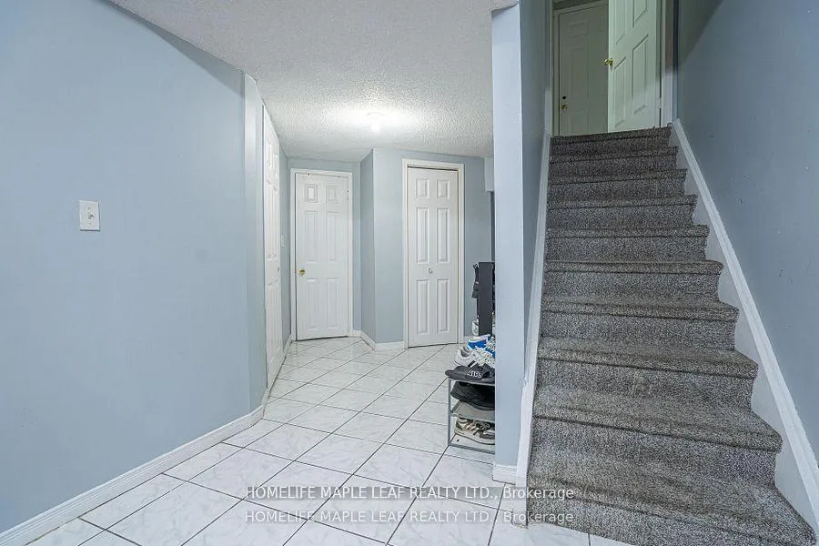 Photo 32 of 71 Tumbleweed Trail, Brampton, Fletcher's Creek South — HOMEH