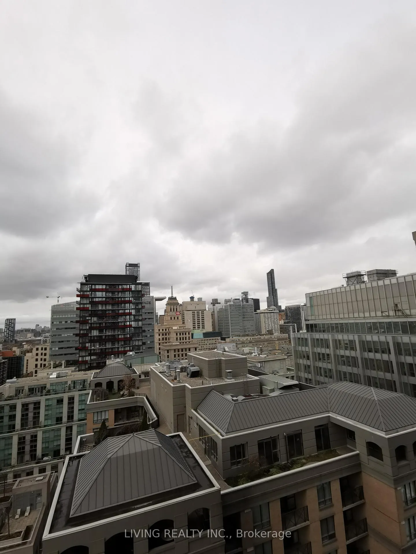 Photo 2 of Unit 2004, 126 Simcoe Street, Toronto, Waterfront Communities — HOMEH