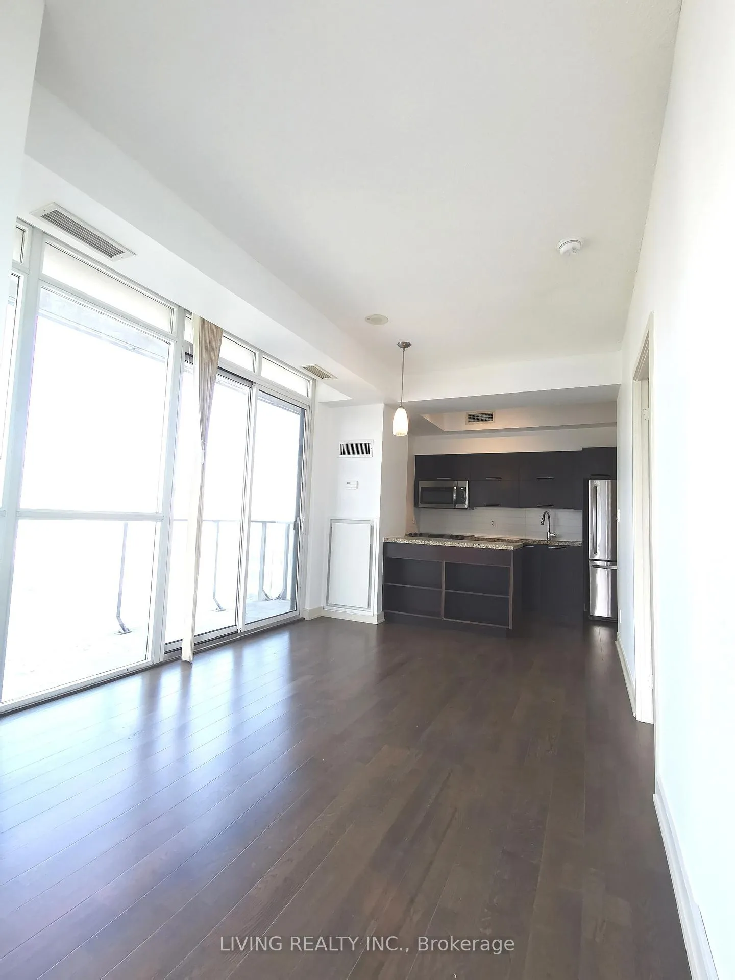 Photo 3 of Unit 2004, 126 Simcoe Street, Toronto, Waterfront Communities — HOMEH