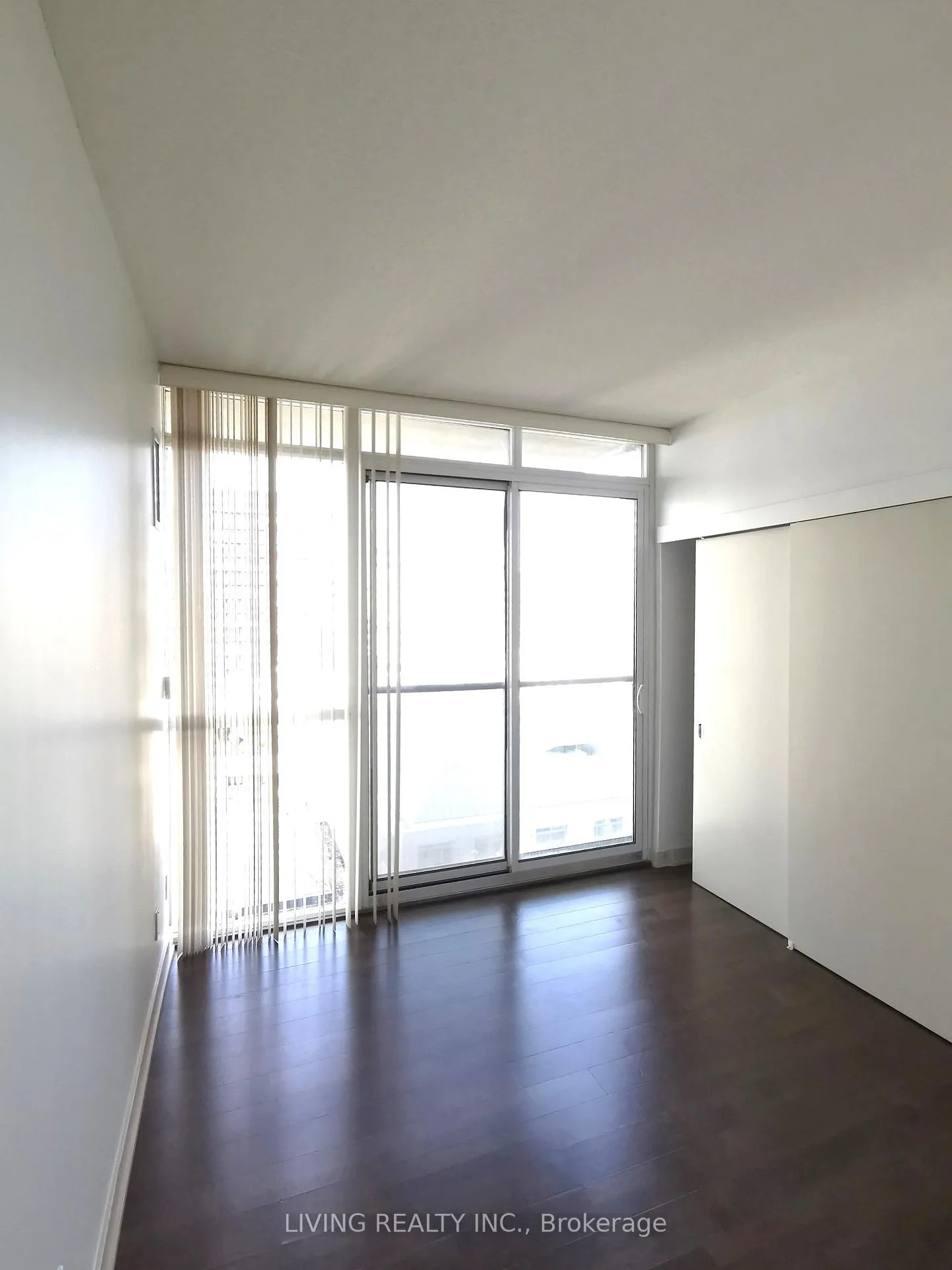 Photo 8 of Unit 2004, 126 Simcoe Street, Toronto, Waterfront Communities — HOMEH