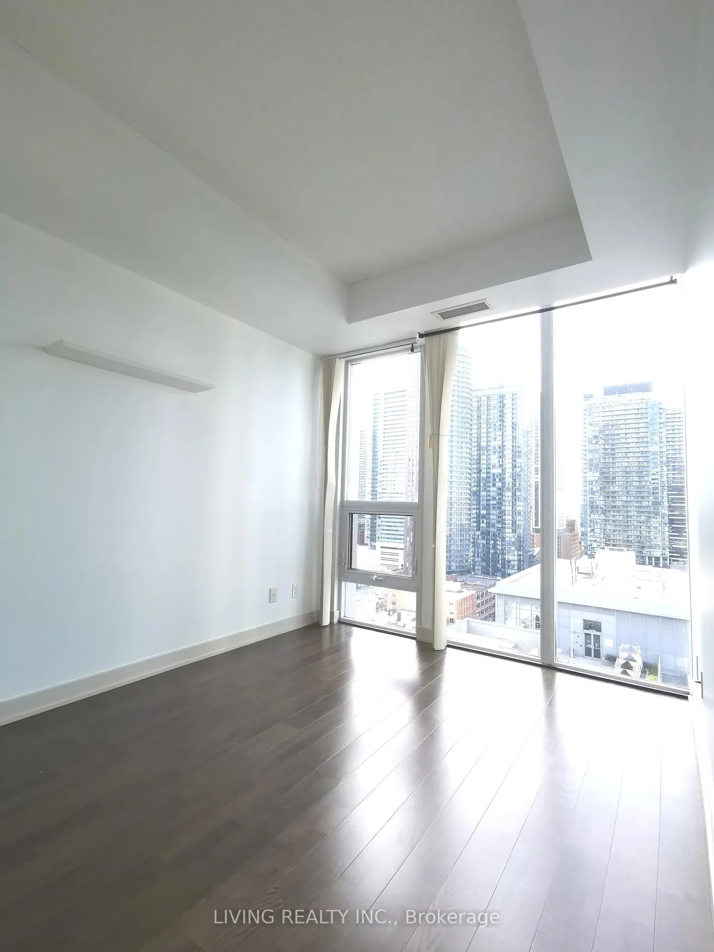 Photo 9 of Unit 2004, 126 Simcoe Street, Toronto, Waterfront Communities — HOMEH