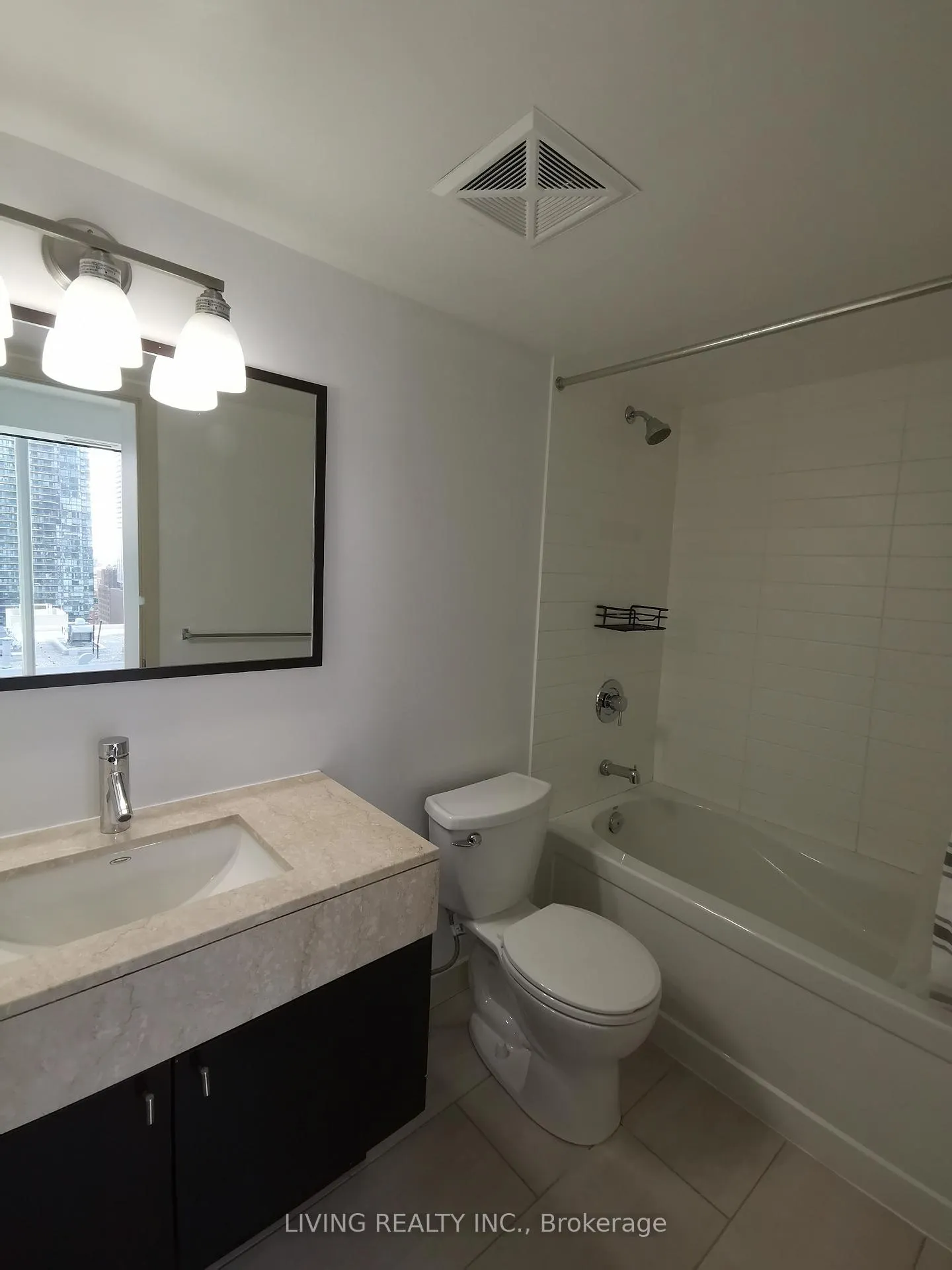 Photo 11 of Unit 2004, 126 Simcoe Street, Toronto, Waterfront Communities — HOMEH