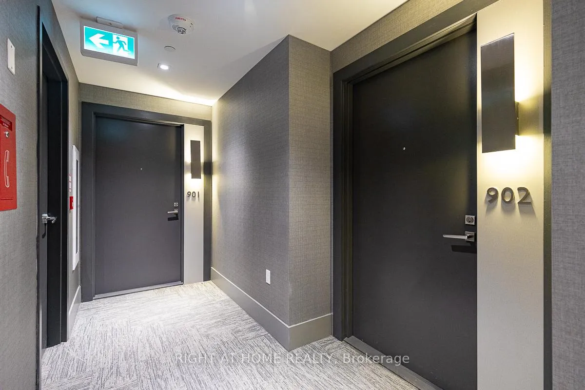 Photo 4 of Unit 902, 2908 Highway 7, Vaughan, East Woodbridge — HOMEH