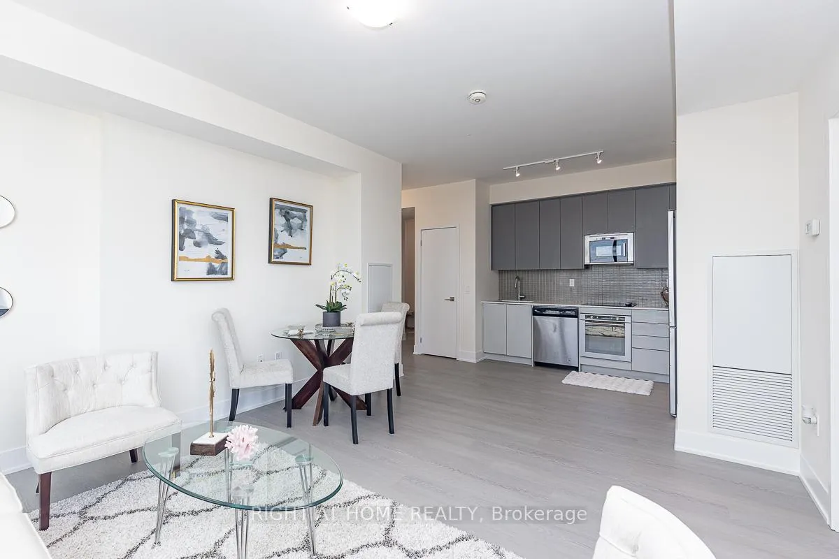 Photo 11 of Unit 902, 2908 Highway 7, Vaughan, East Woodbridge — HOMEH
