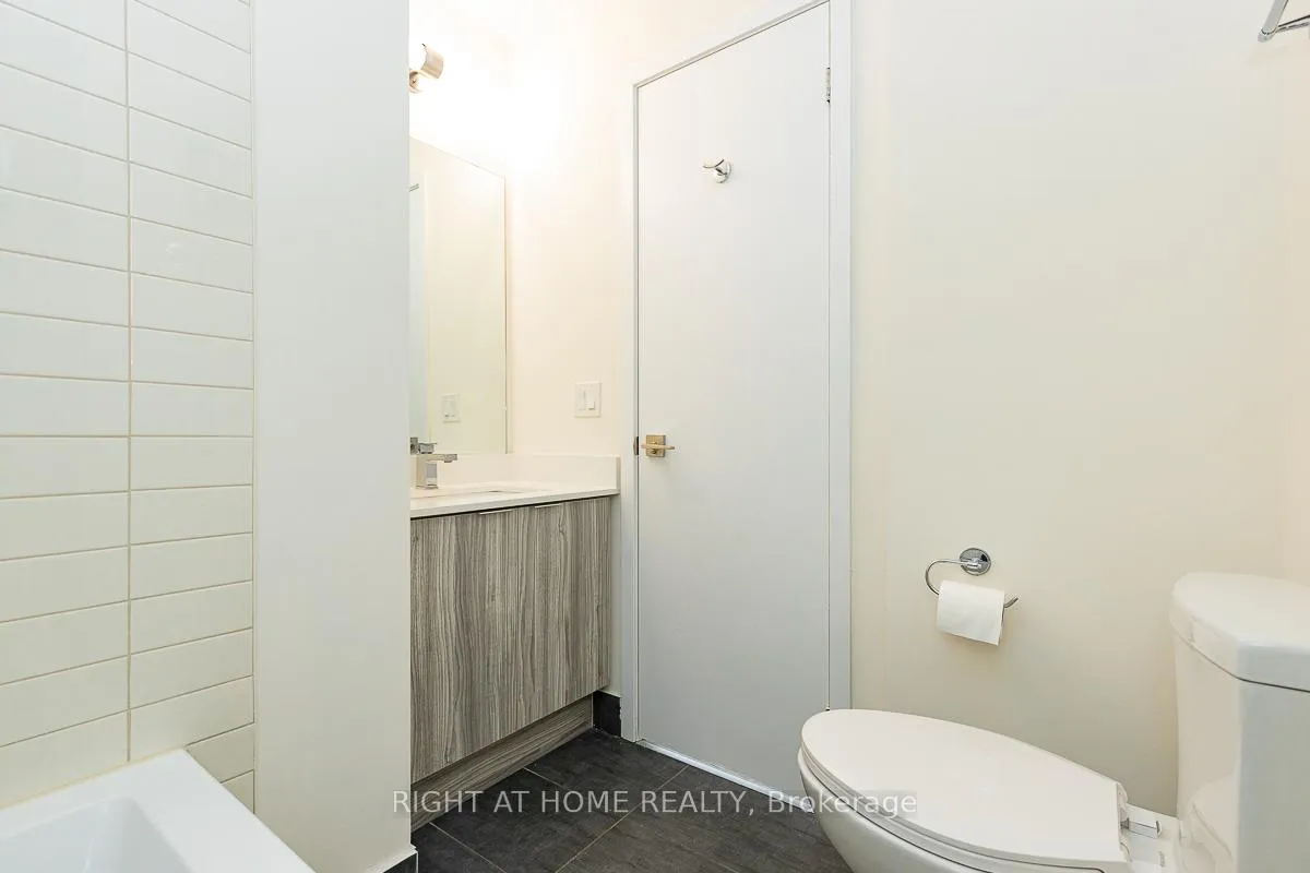 Photo 14 of Unit 902, 2908 Highway 7, Vaughan, East Woodbridge — HOMEH