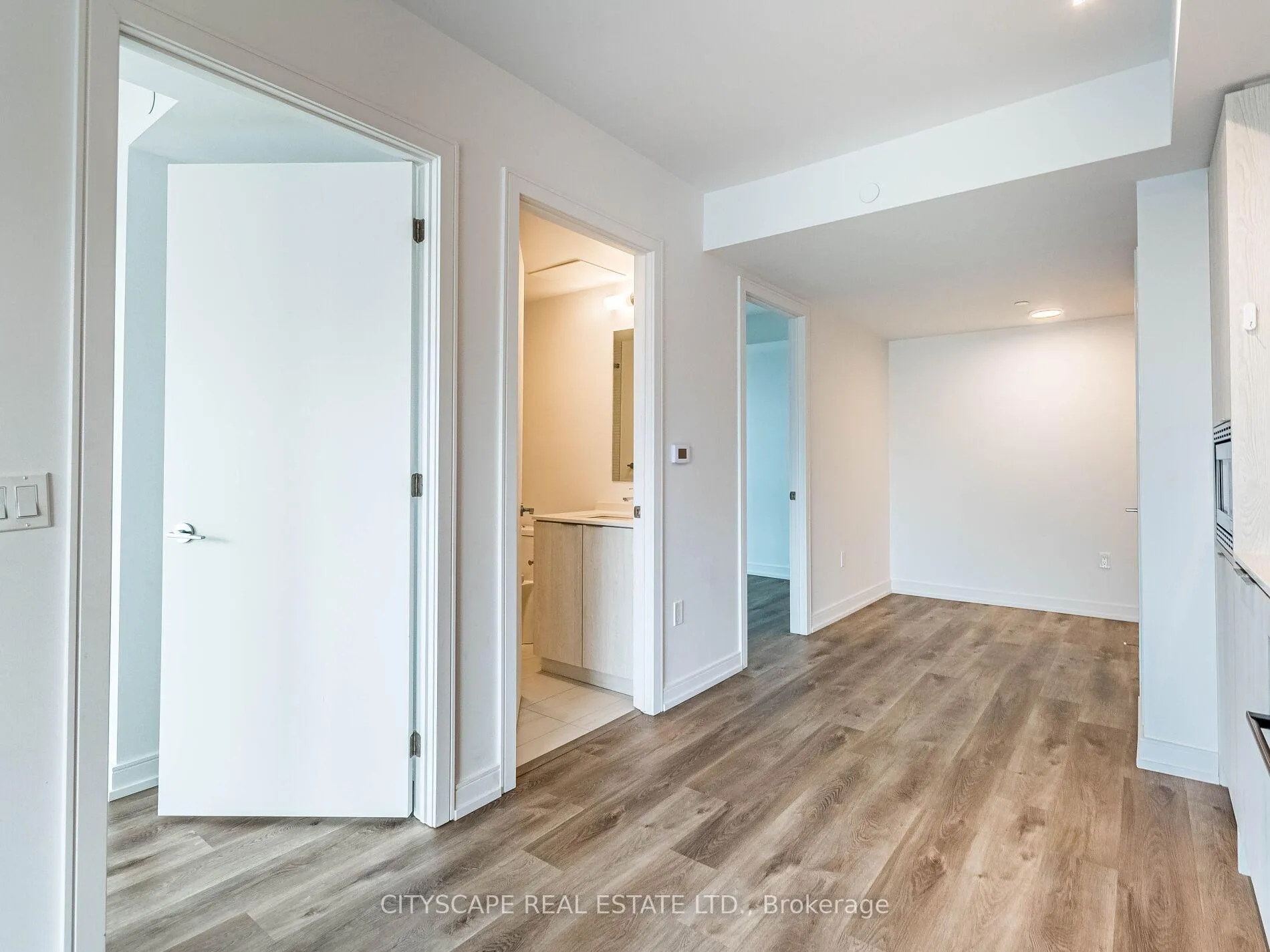 Photo 12 of Unit 813, 1 Jarvis Street, Hamilton, Beasley — HOMEH