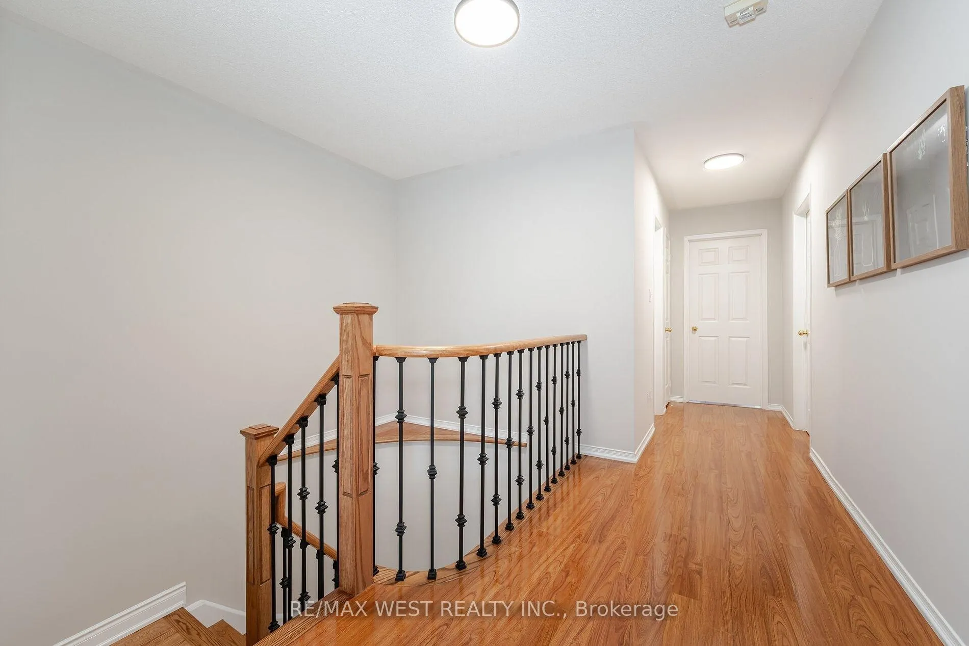 Photo 6 of 328 St. Joan Arc Avenue, Vaughan, Maple — HOMEH