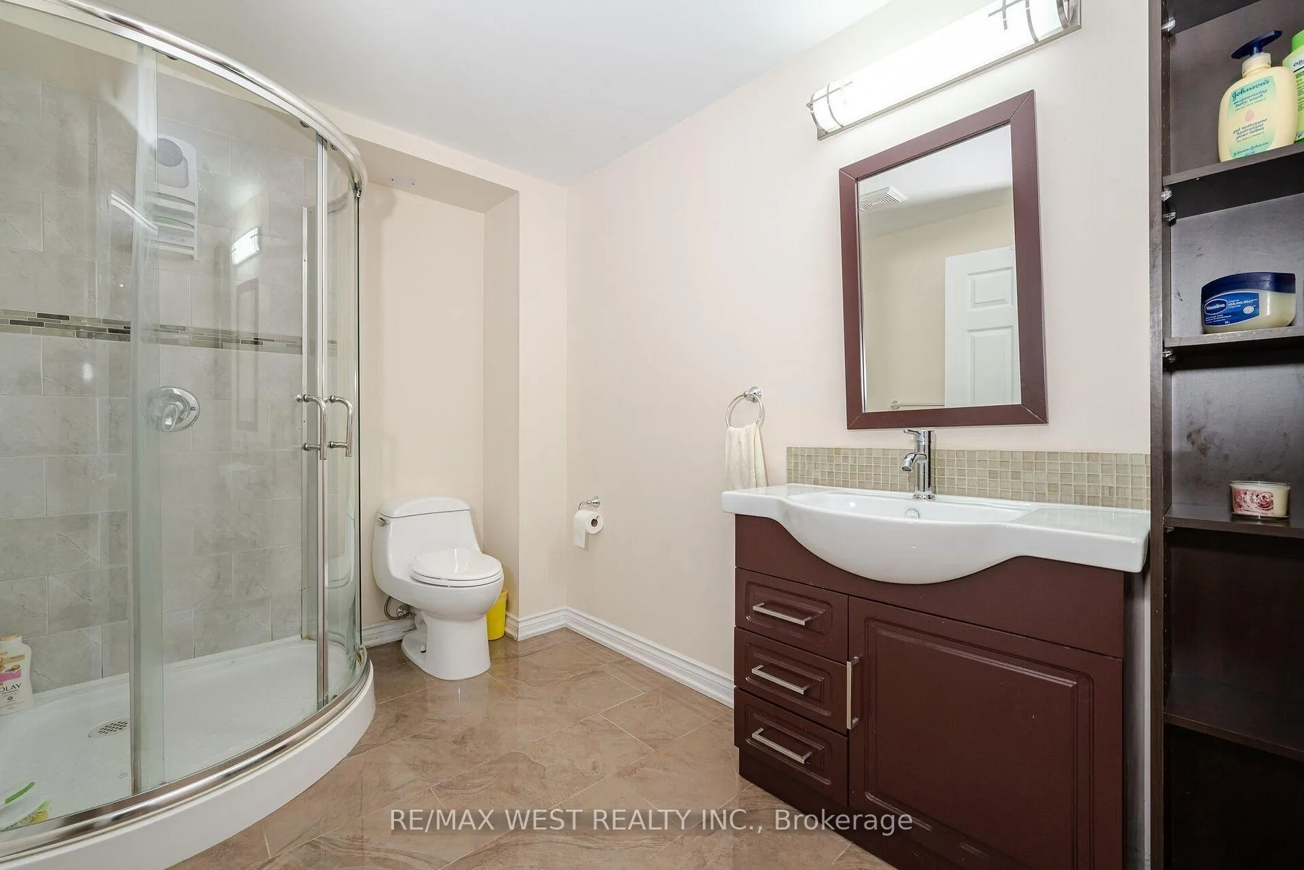 Photo 11 of 328 St. Joan Arc Avenue, Vaughan, Maple — HOMEH