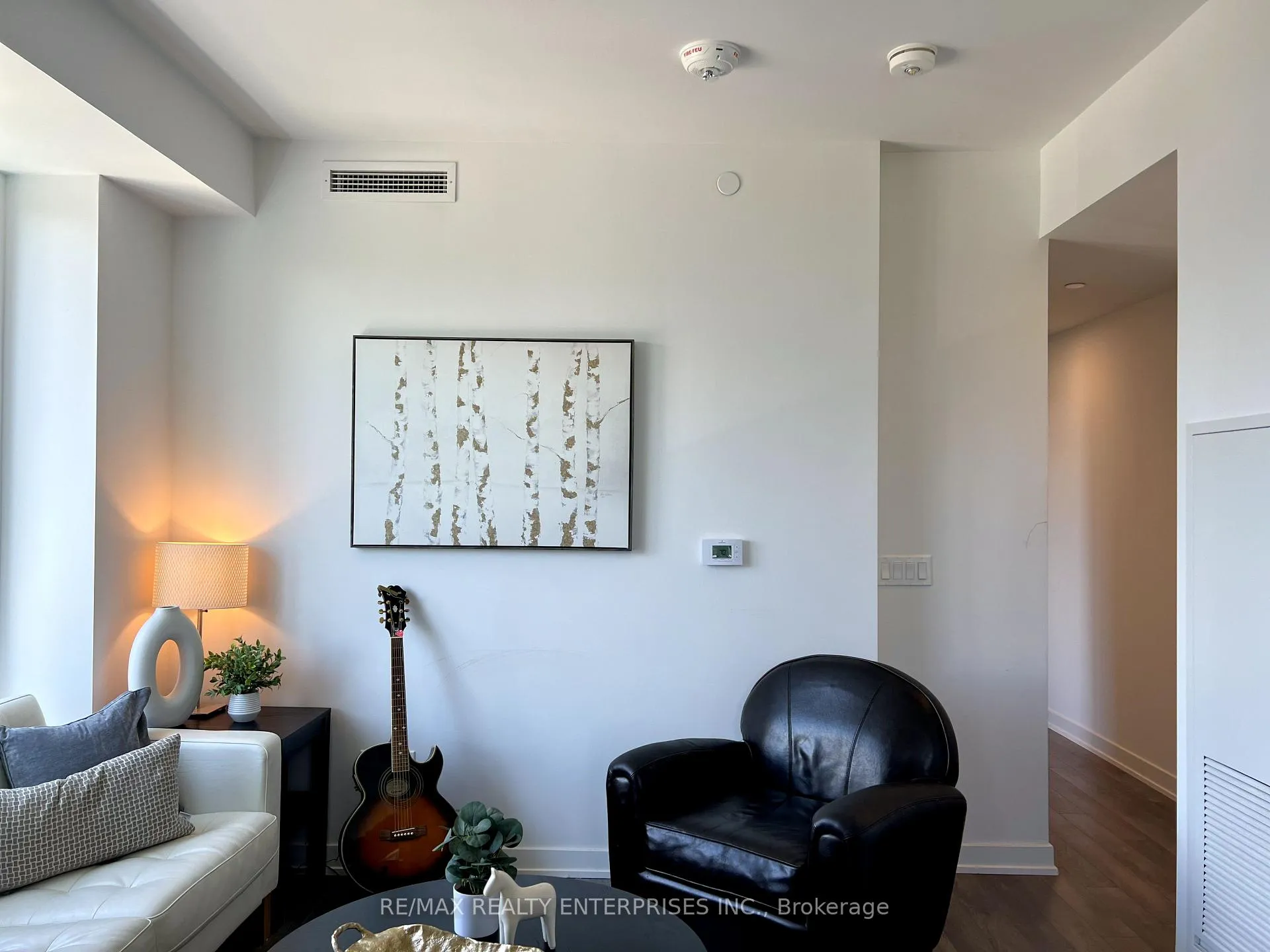 Photo 5 of Unit 707, 1 Cardiff Road, Toronto, Mount Pleasant East — HOMEH