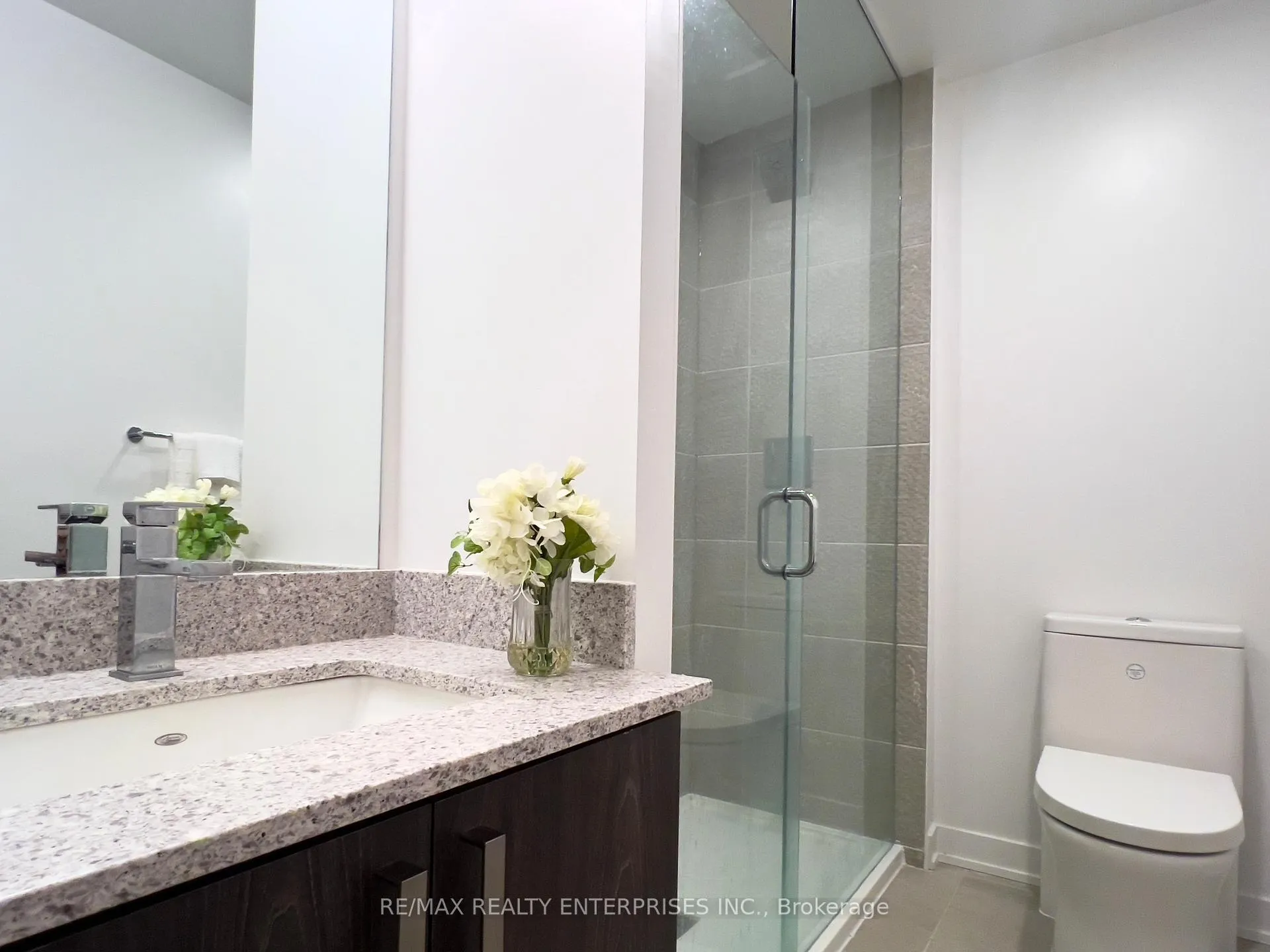 Photo 7 of Unit 707, 1 Cardiff Road, Toronto, Mount Pleasant East — HOMEH