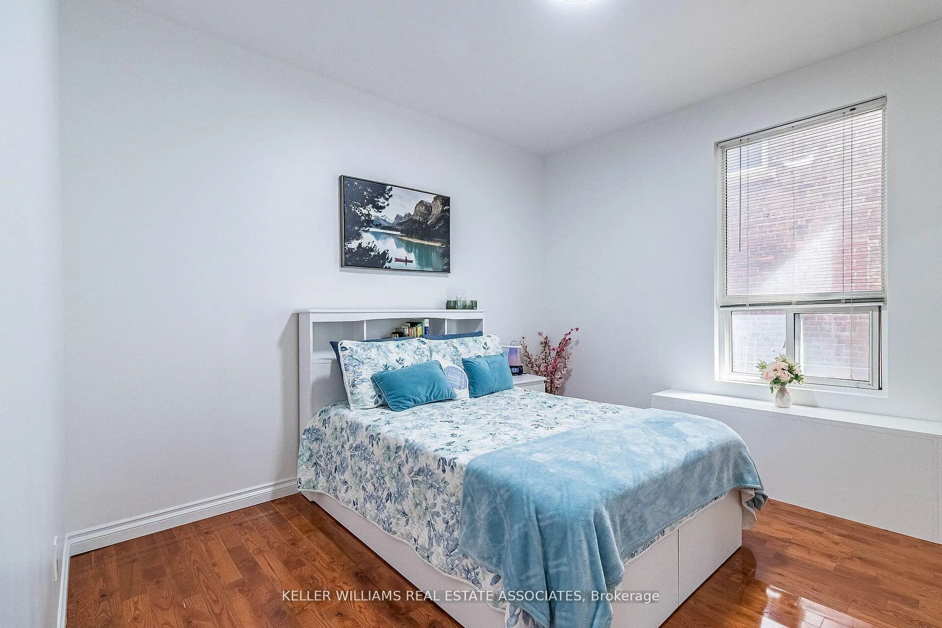 Photo 18 of 25 Boustead Avenue, Toronto, High Park-Swansea — HOMEH