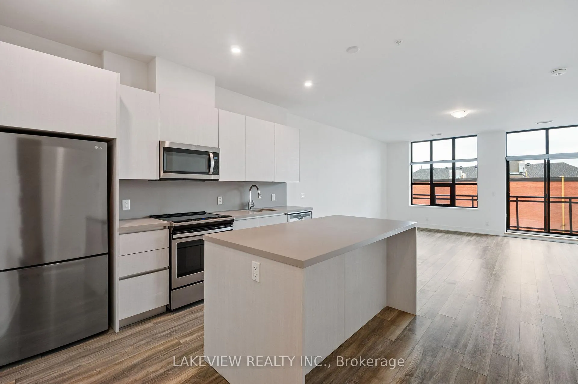 Front of Unit 309, 21 Matchedash Street S