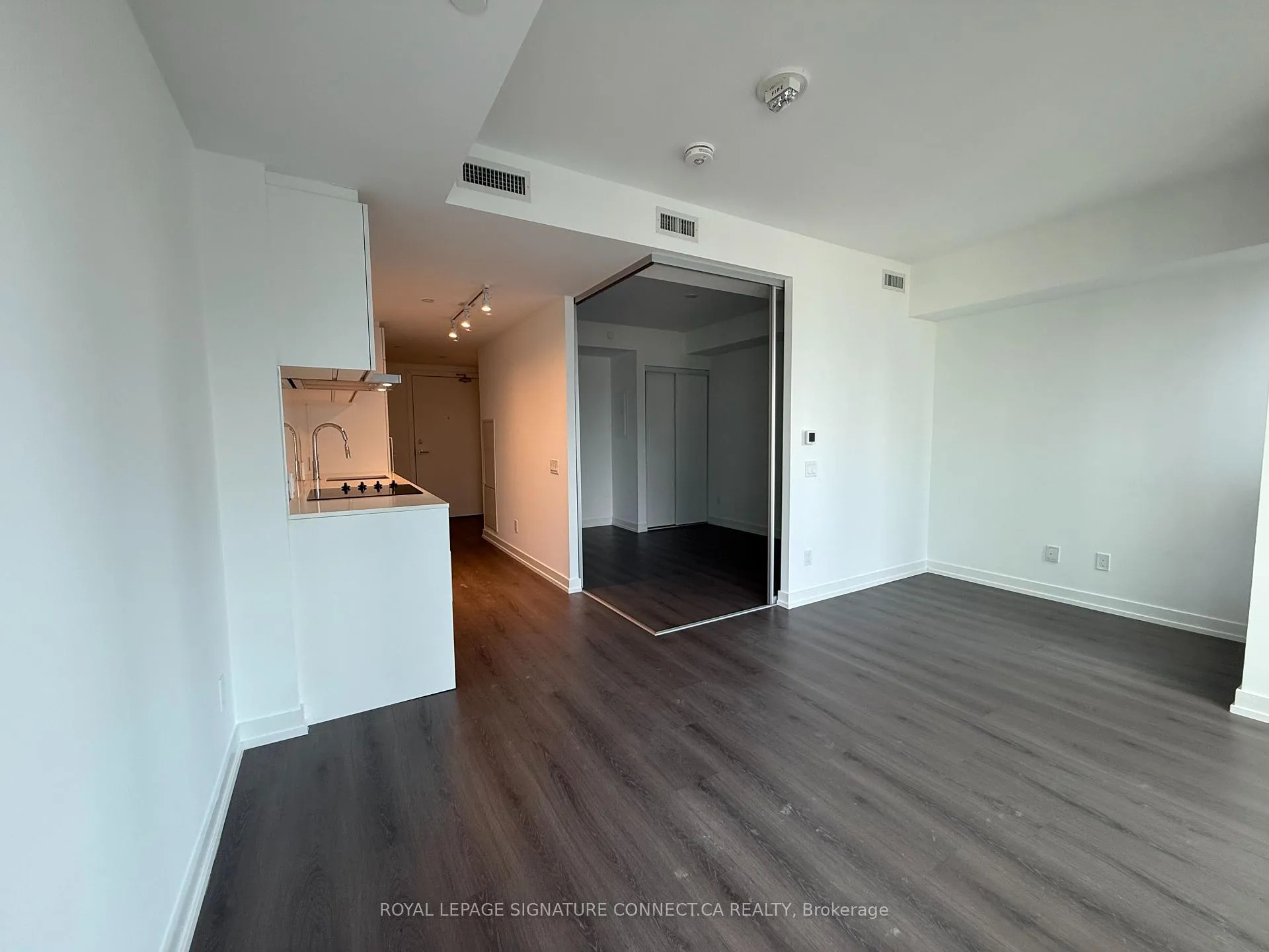 Photo 7 of Unit 2707, 8 Wellesley Street, Toronto, Bay Street Corridor — HOMEH