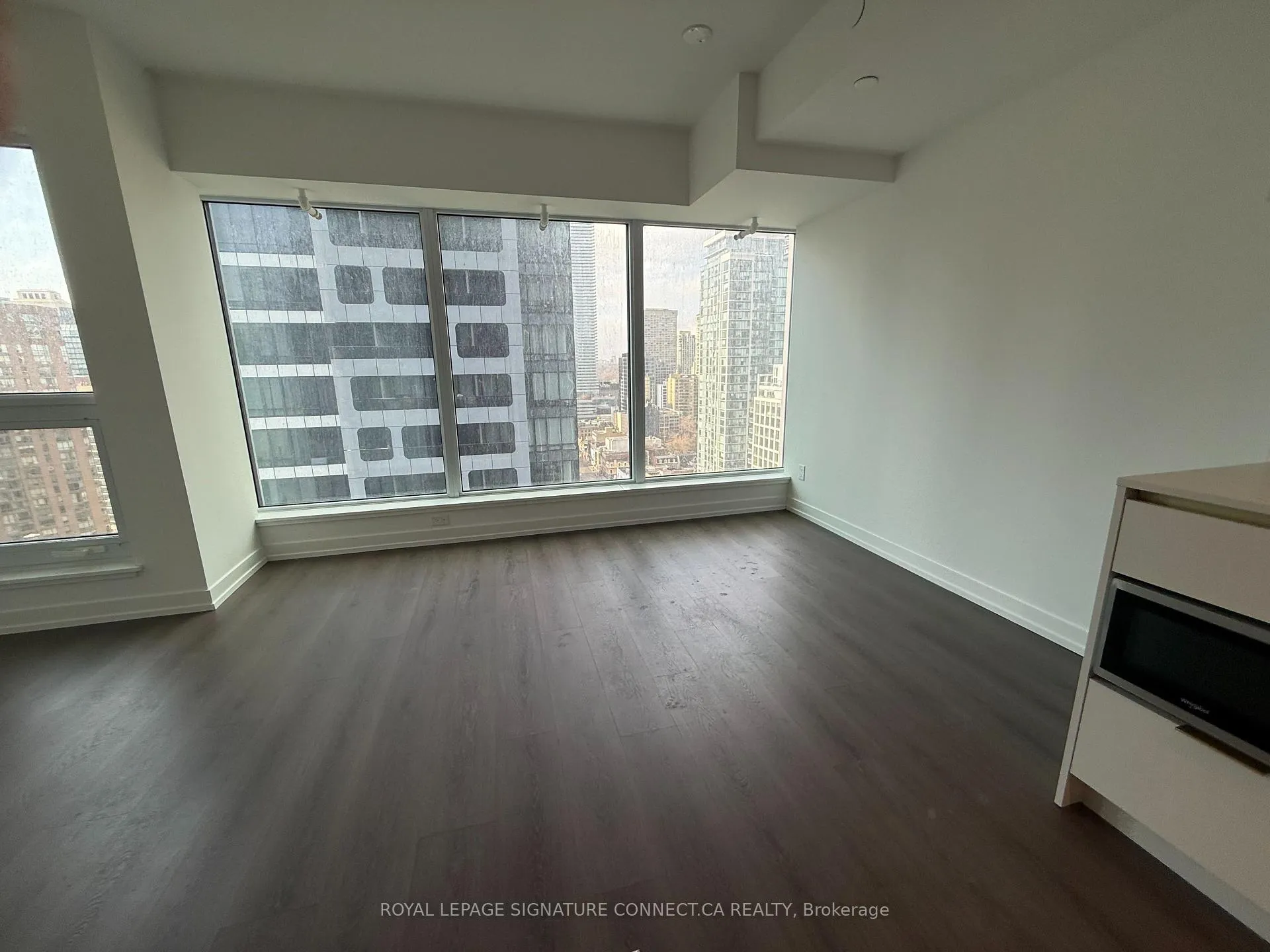 Photo 9 of Unit 2707, 8 Wellesley Street, Toronto, Bay Street Corridor — HOMEH