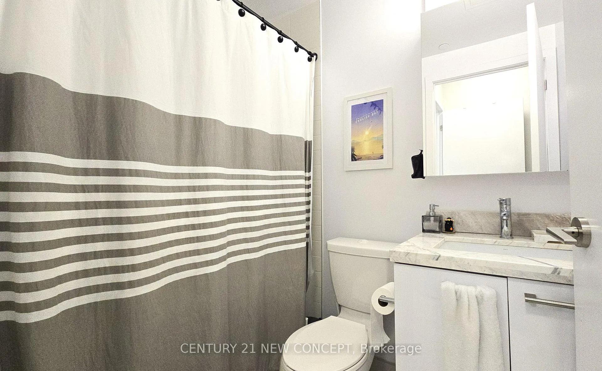 Photo 9 of Unit 3602, 2221 Yonge Street, Toronto, Mount Pleasant West — HOMEH