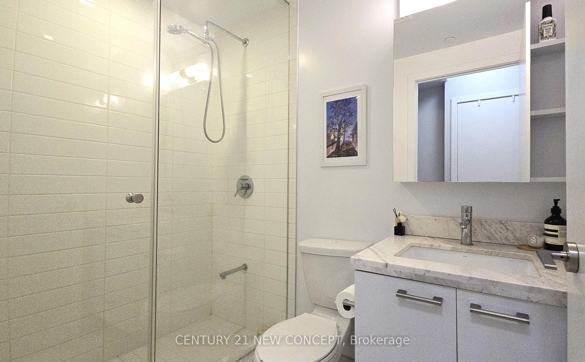 Photo 11 of Unit 3602, 2221 Yonge Street, Toronto, Mount Pleasant West — HOMEH