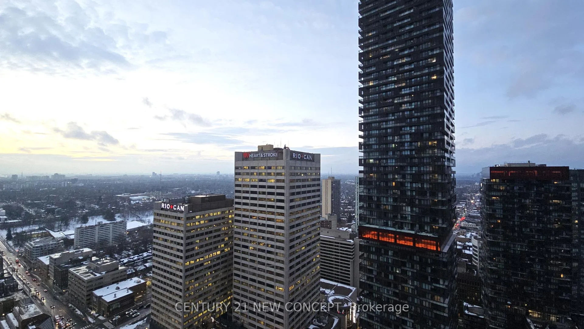 Photo 14 of Unit 3602, 2221 Yonge Street, Toronto, Mount Pleasant West — HOMEH
