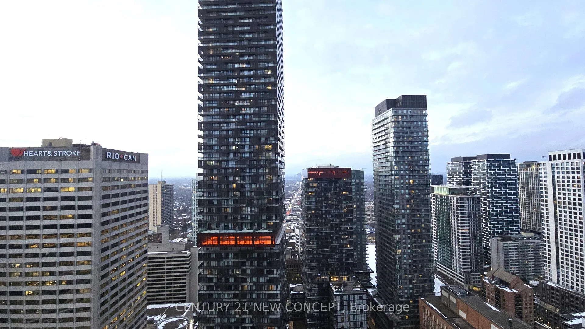 Photo 15 of Unit 3602, 2221 Yonge Street, Toronto, Mount Pleasant West — HOMEH